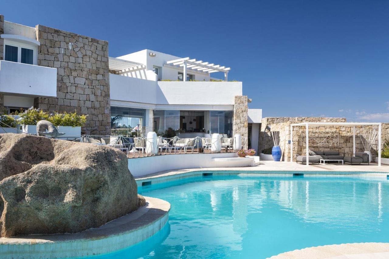 Hotel Grand Relais Dei Nuraghi (Adults Only) Baja Sardinia Zewnętrze zdjęcie